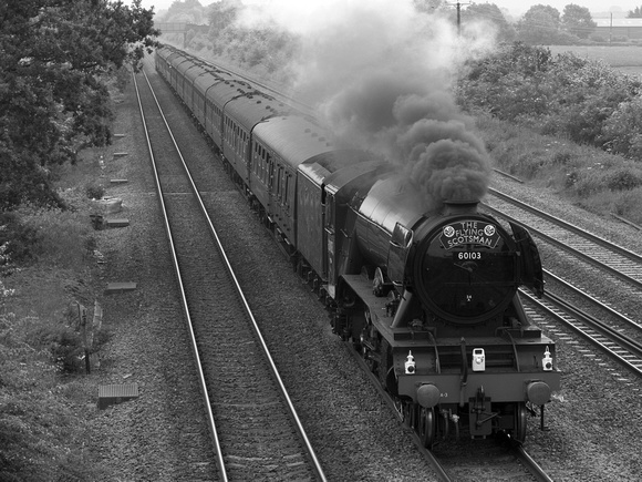 PF04 54DM_6D_EF70-300L