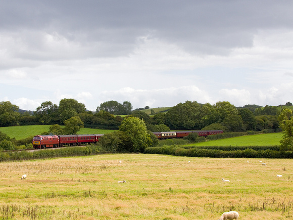 QH19 02DC_6D_EF70-300L
