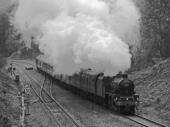 UJ24 54DM_Canon6D_EF70-300L@244mm