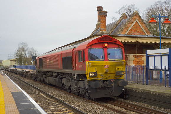 UL11  06DC_NikonDf_AF-Nikkor50D