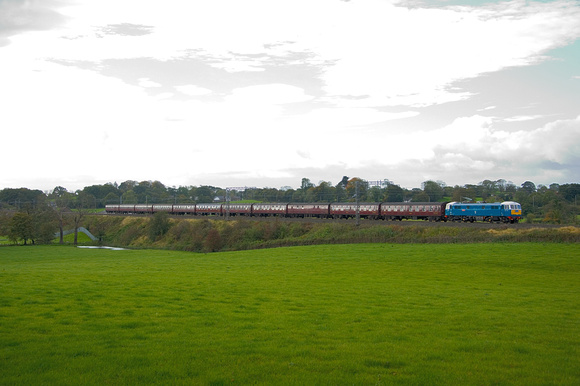 TJ10 03DC_NikonDf_AF-SNikkor28-300G@56 mm