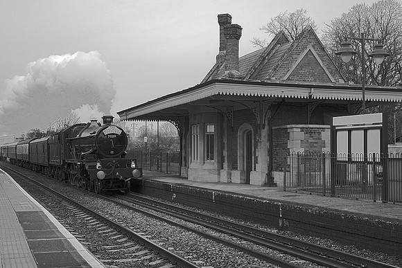 UL11  57DM_NikonDf_AF-Nikkor50D