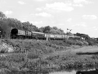 RI01 60DM_Canon6D_EF85