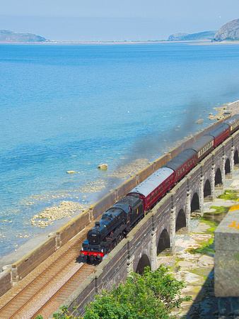 UG18 10DC_NikonDf_AF-SNikkor28-300G@68 mm