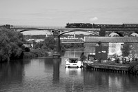 UG18 55DM_NikonDf_AF-SNikkor28-300G@85 mm