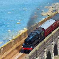 UG18 09DC_NikonDf_AF-SNikkor28-300G@210 mm