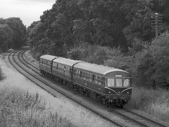 UG25 56DM_2000FC-C_CFV50c_Sonnar150